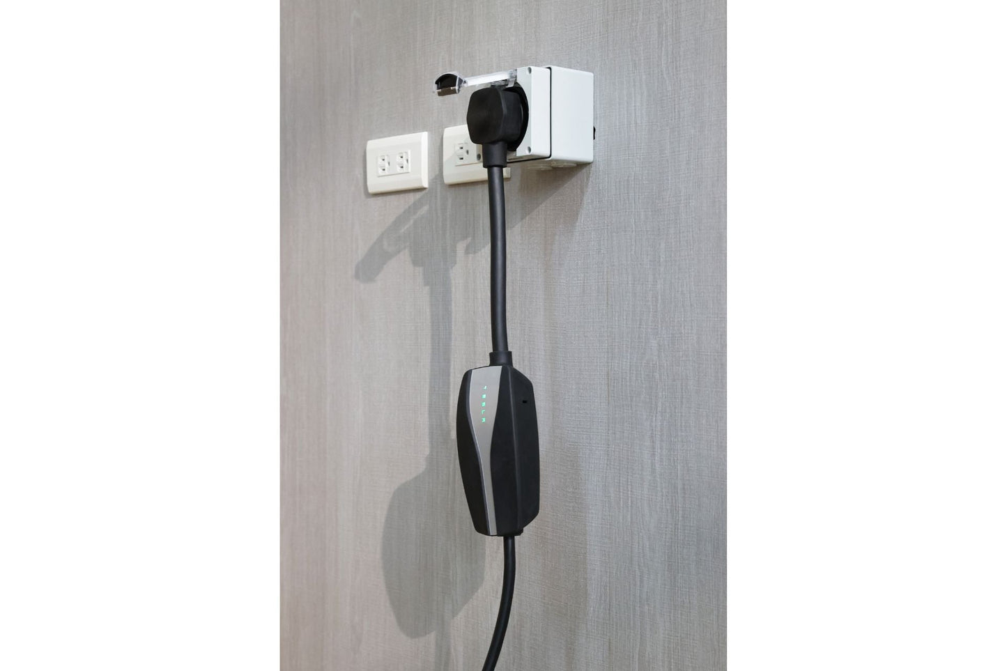 NEMA 14-50 Weatherproof Power Outlet Box-2