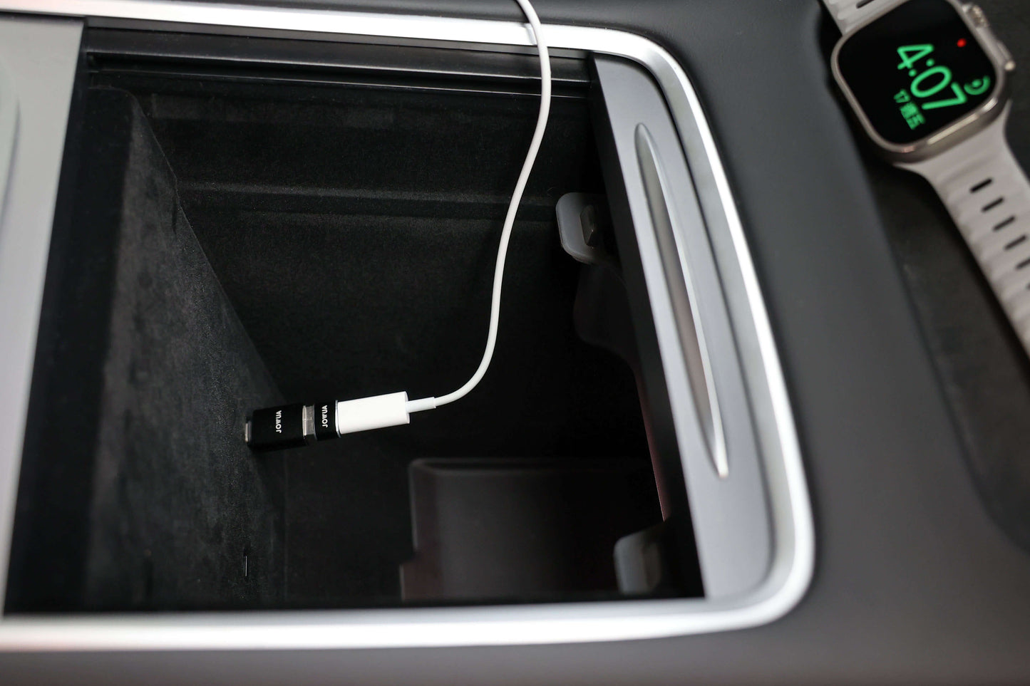 Apple Watch Tesla  Charging Kit-2