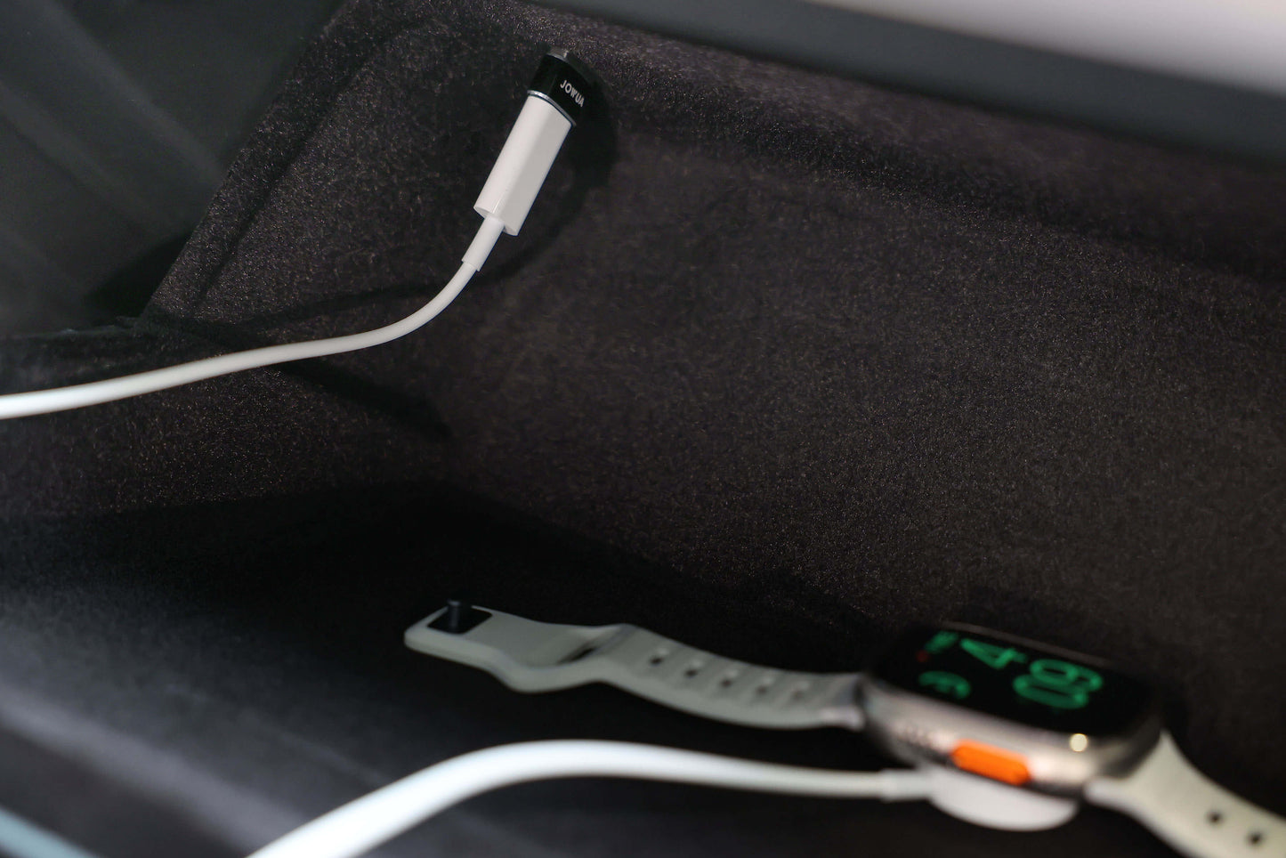 Apple Watch Tesla  Charging Kit-5