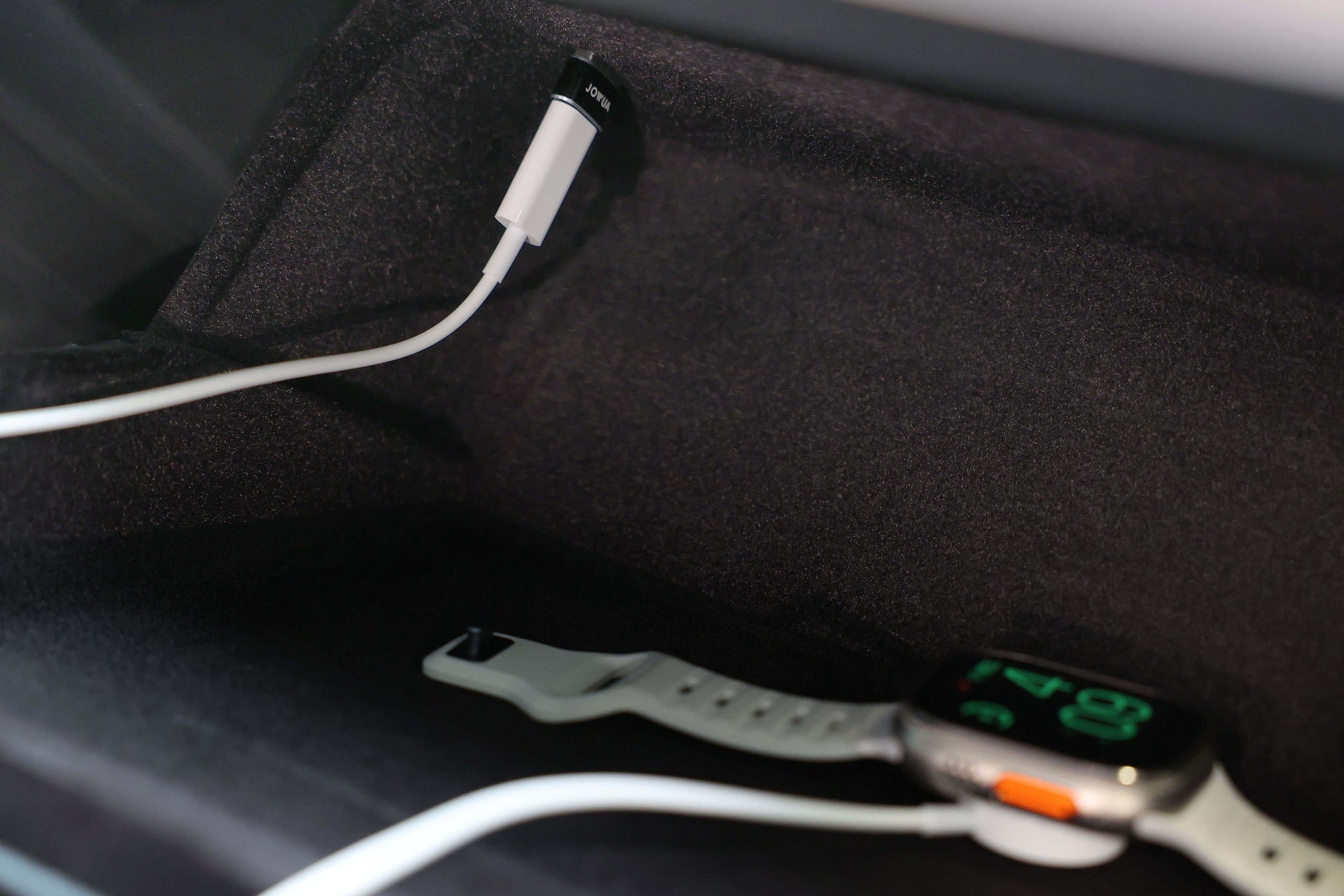 Apple Watch Tesla  Charging Kit-5