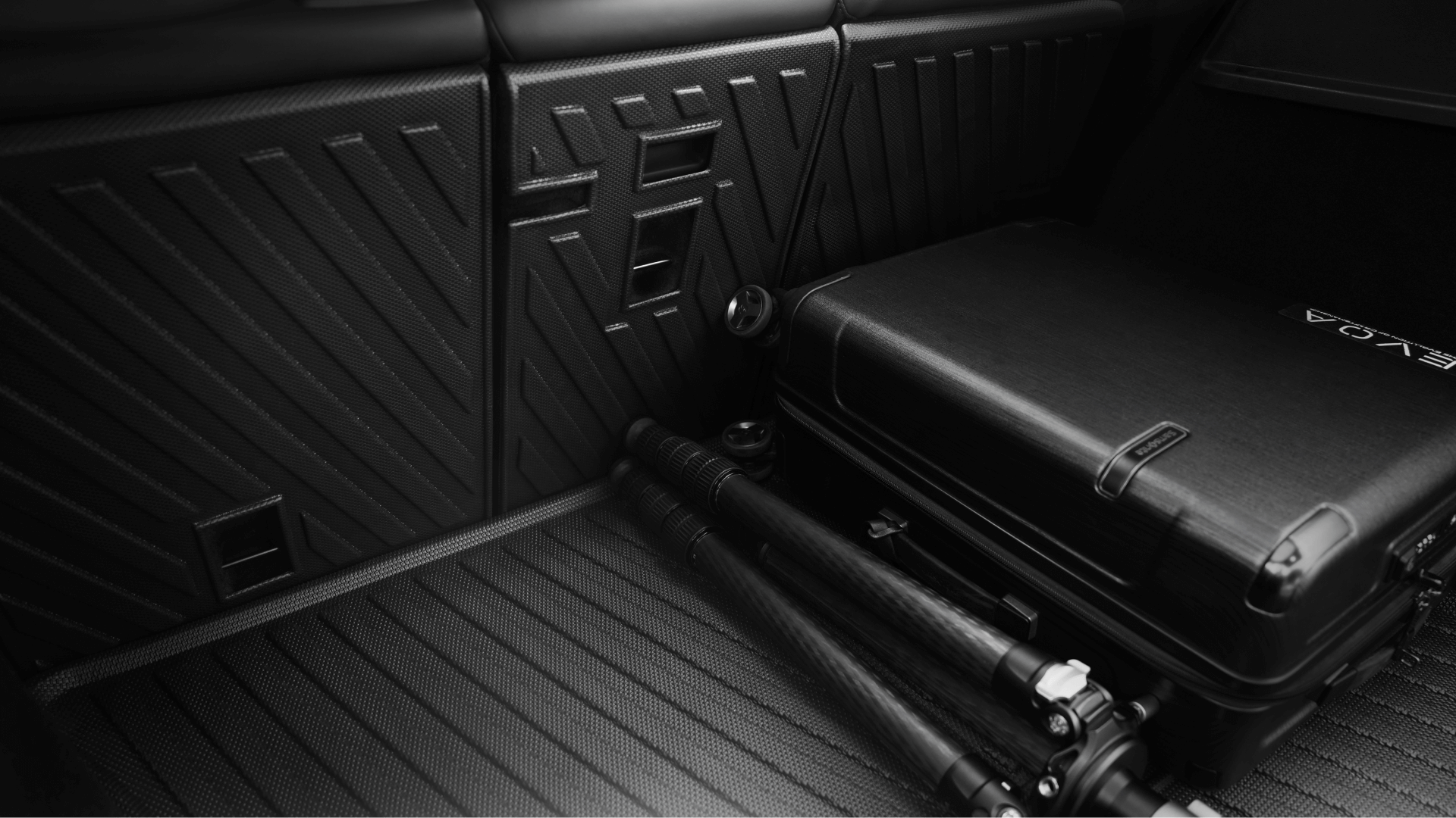 Model Y Trunk Combo-8